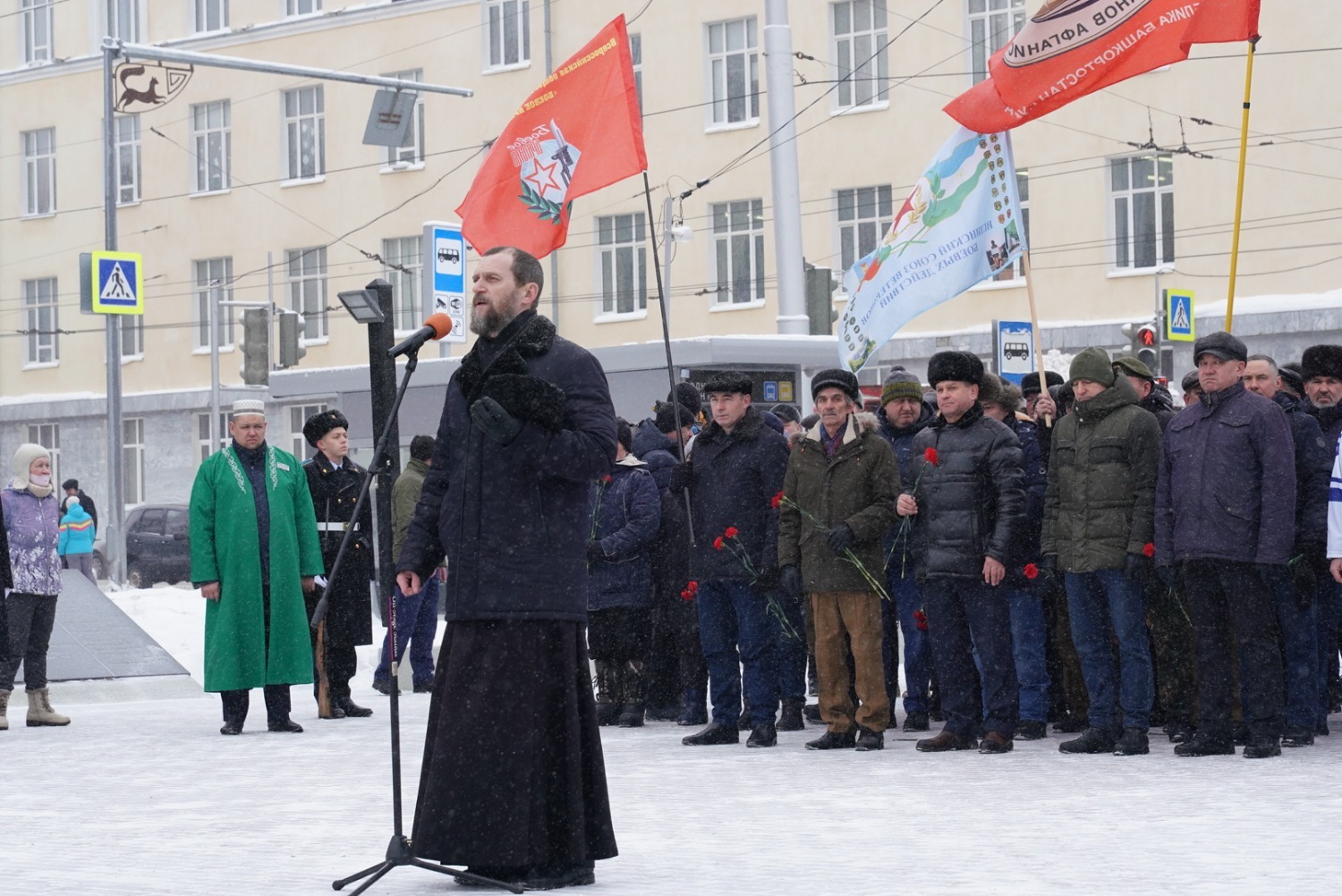 Олег Яровиков