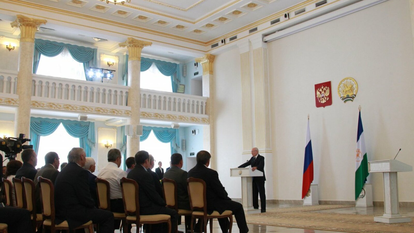 Олег Яровиков