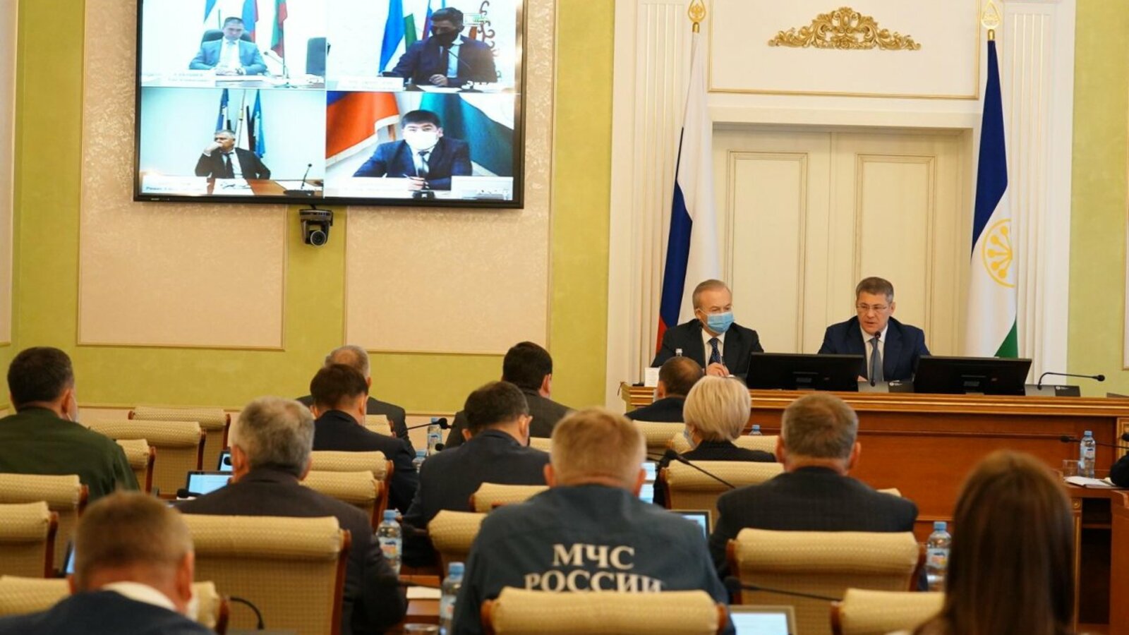 Олег Яровиков