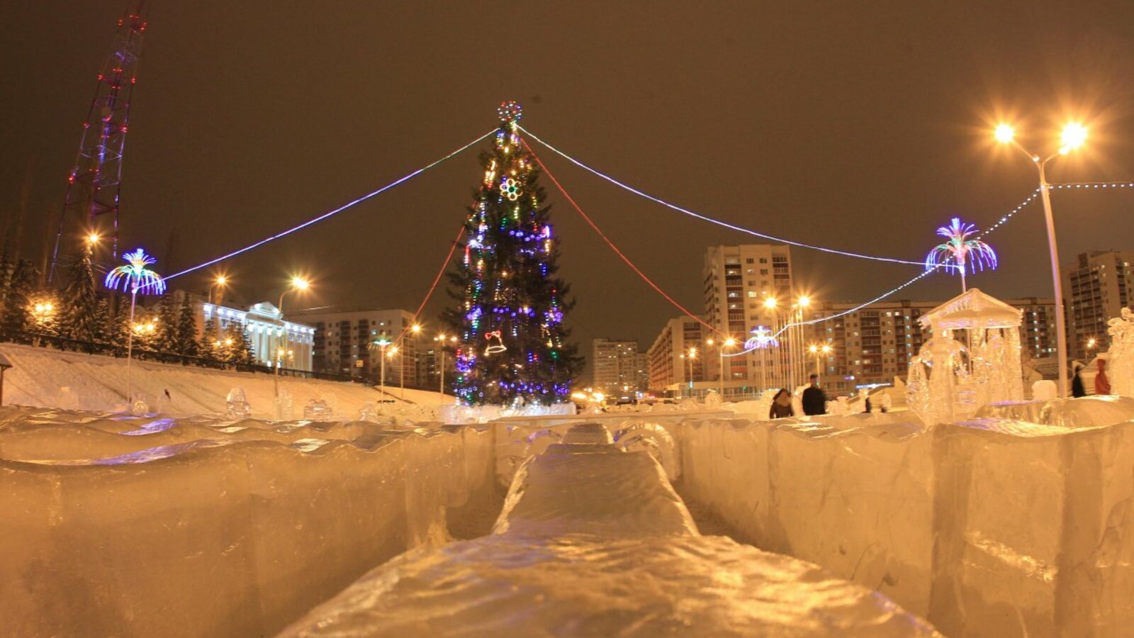 Олег Яровиков