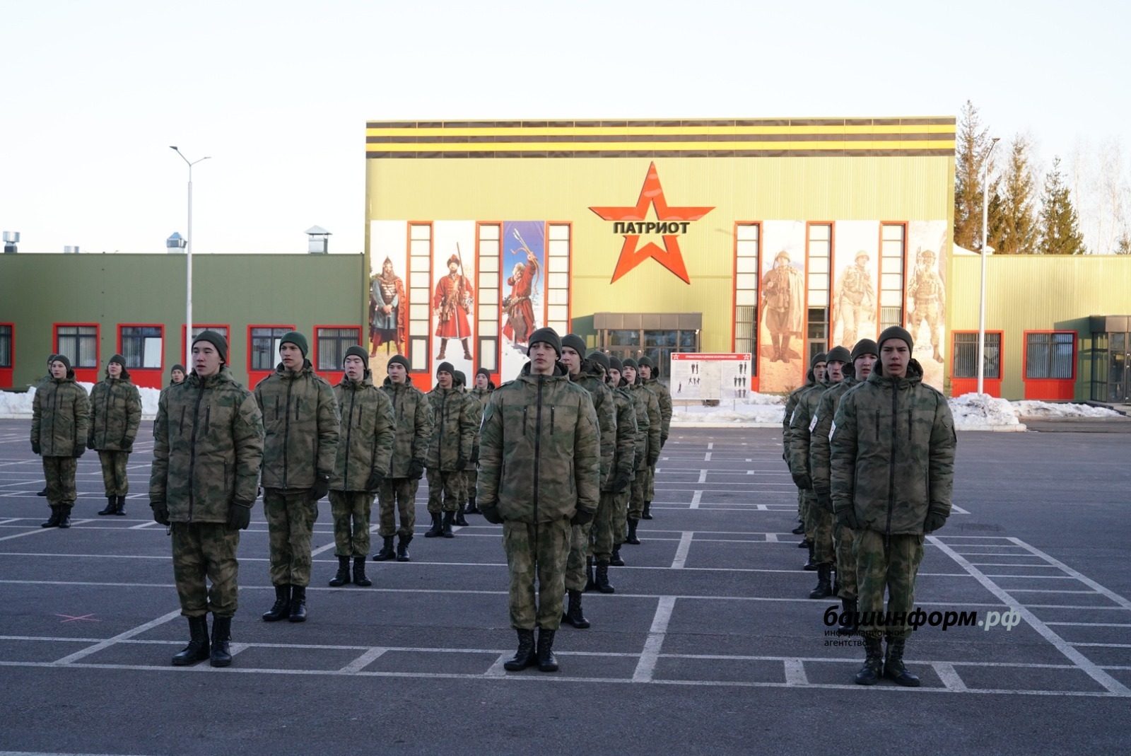 Олег Яровиков