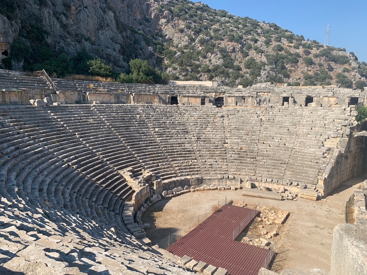 автор  Каменный театр.