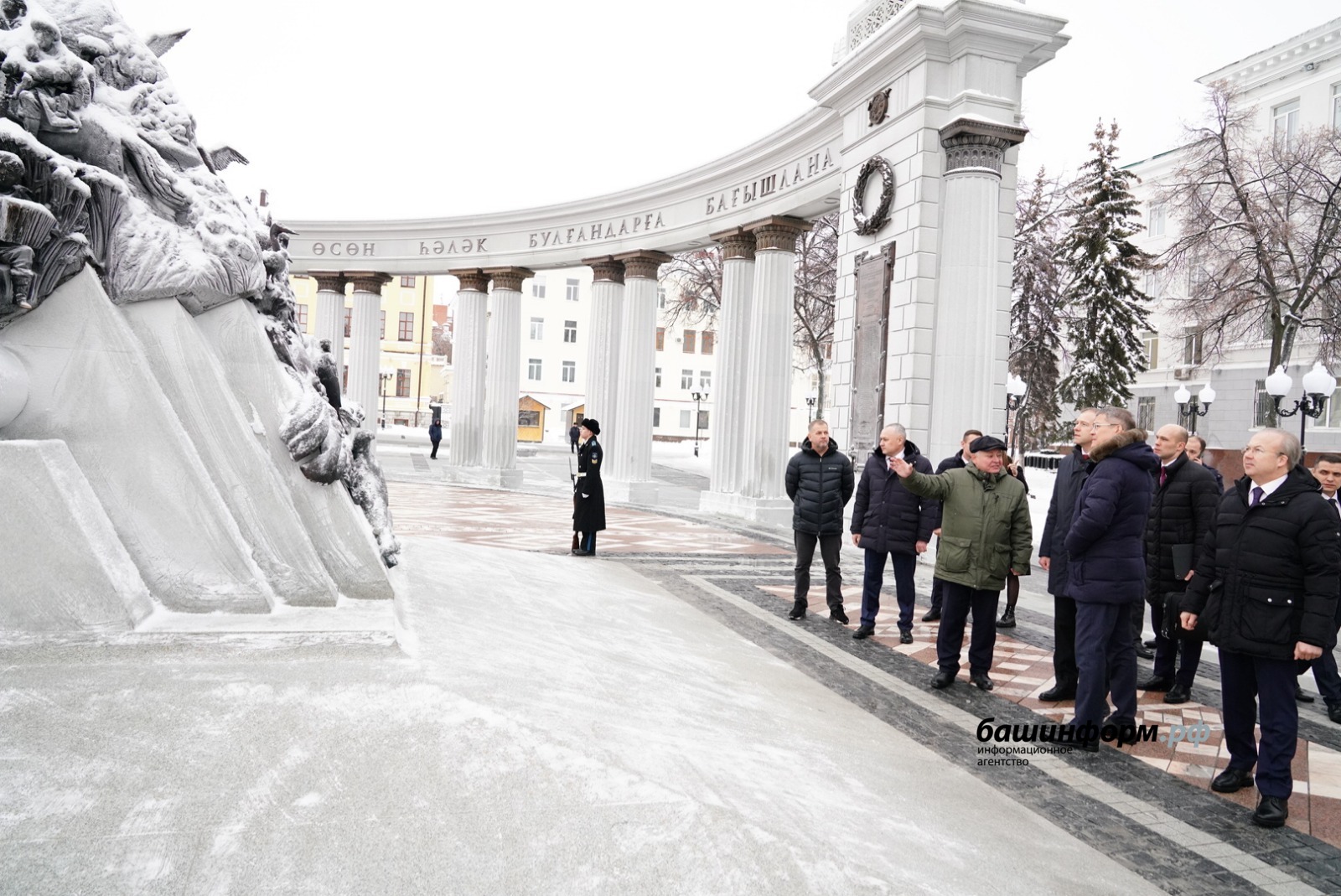 Олег Яровиков