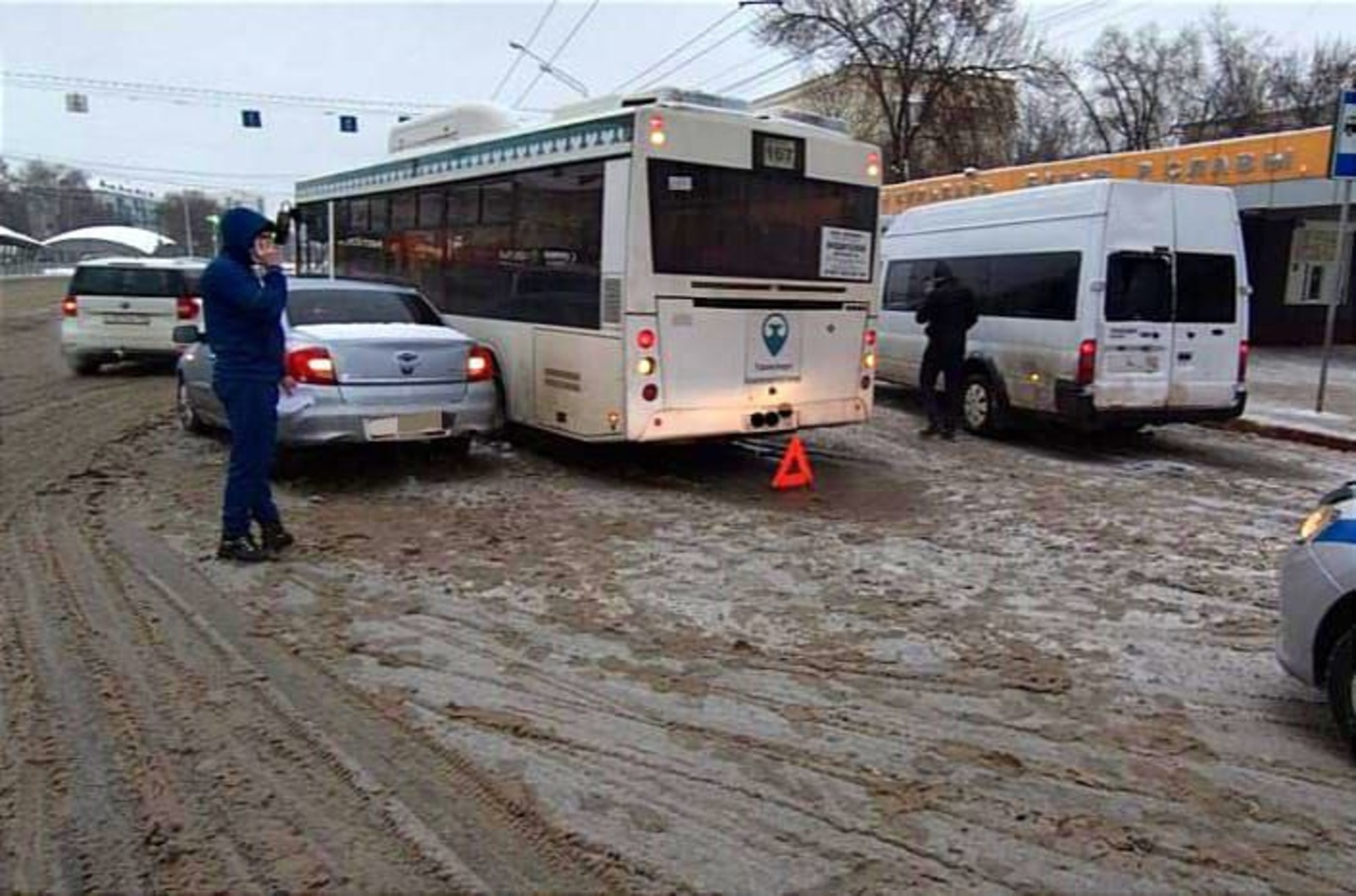 Өфөнөң Орджоникидзе районында пассажир транспорты ҡатнашлығында юл-транспорт ваҡиғаһы теркәлгән