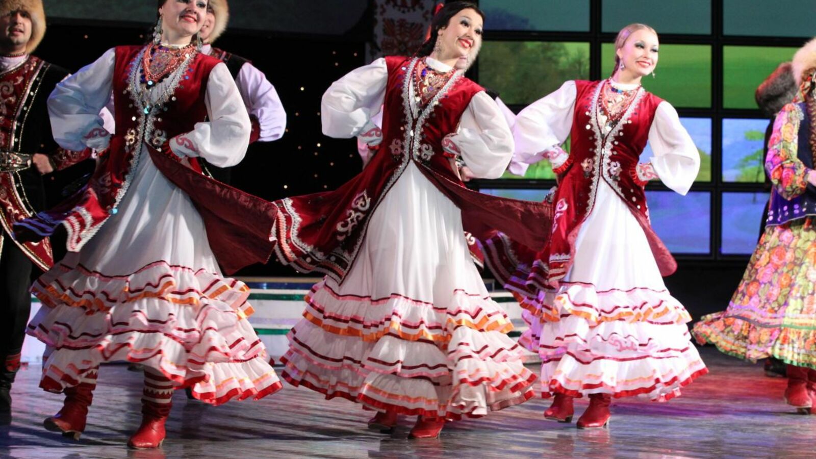 Олег Яровиков