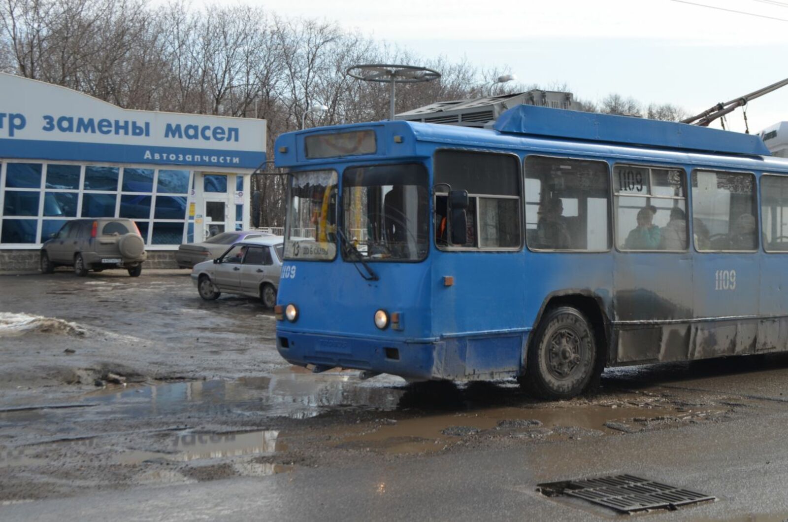 автора
