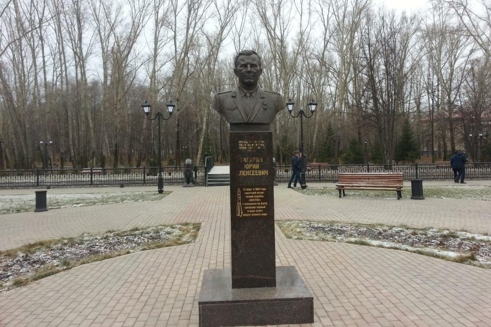 автор, Олег Яровиков