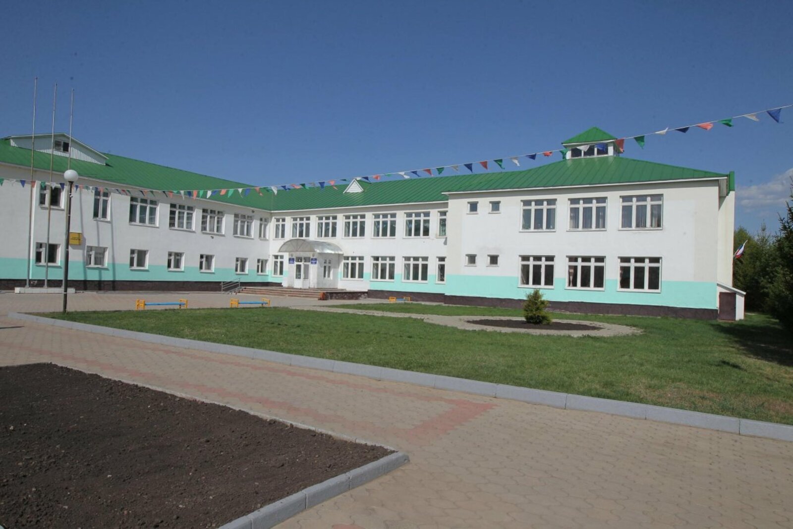 Олег Яровиков
