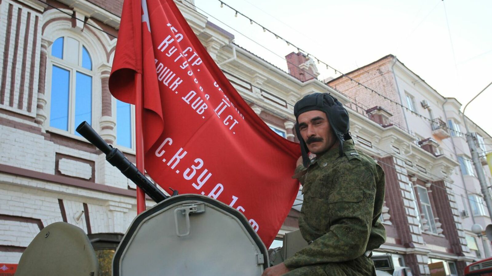 Олег Яровиков