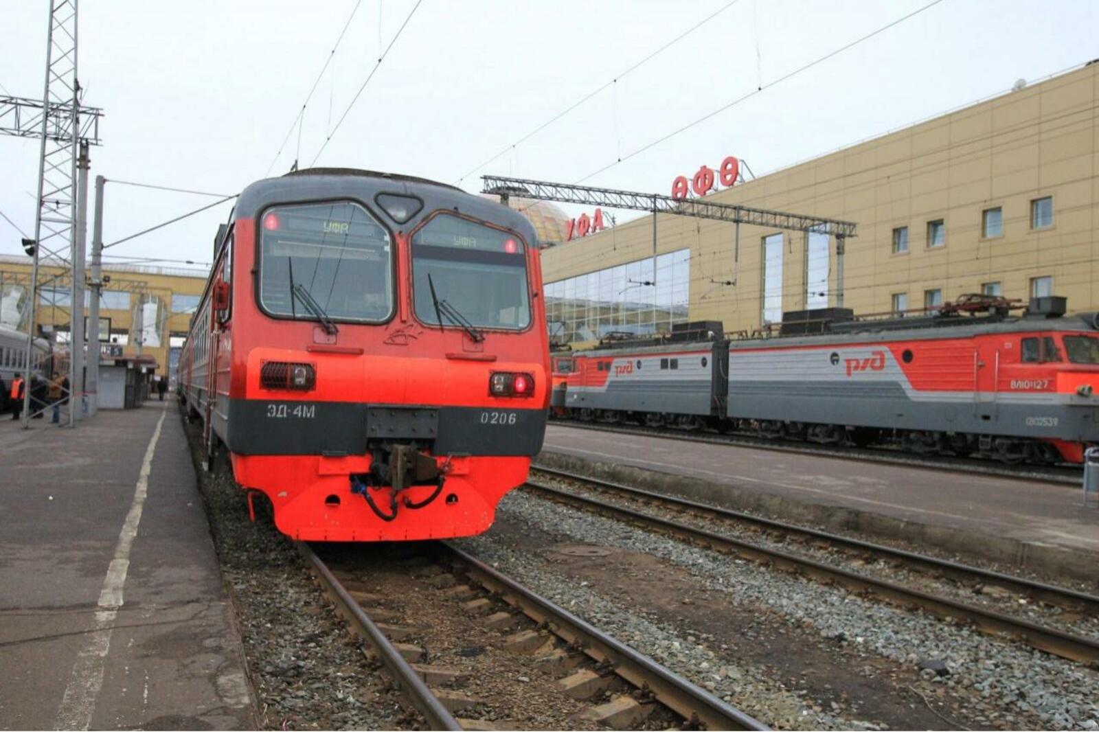 Олег Яровиков
