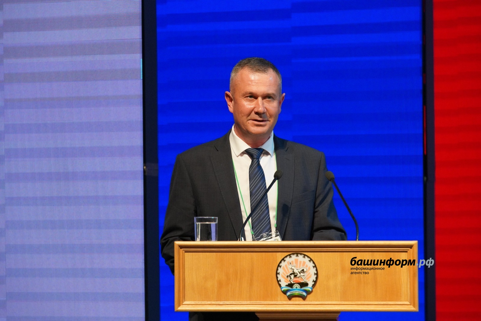 Олег Яровиков
