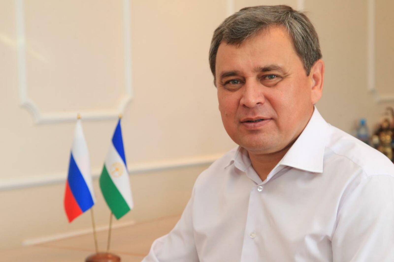 Олег Яровиков