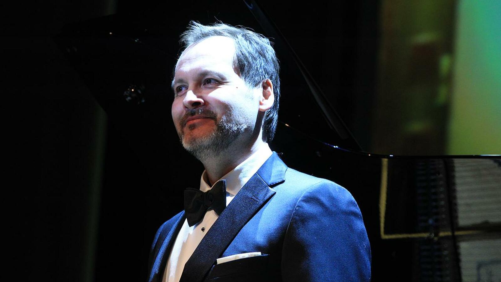 Олег Яровиков