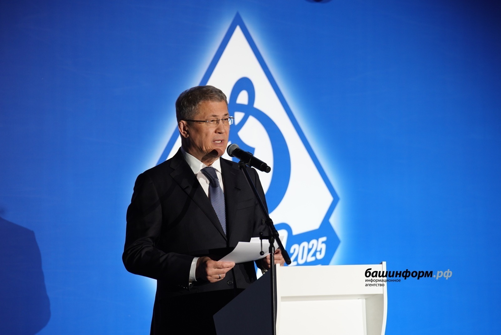 Олег Яровиков
