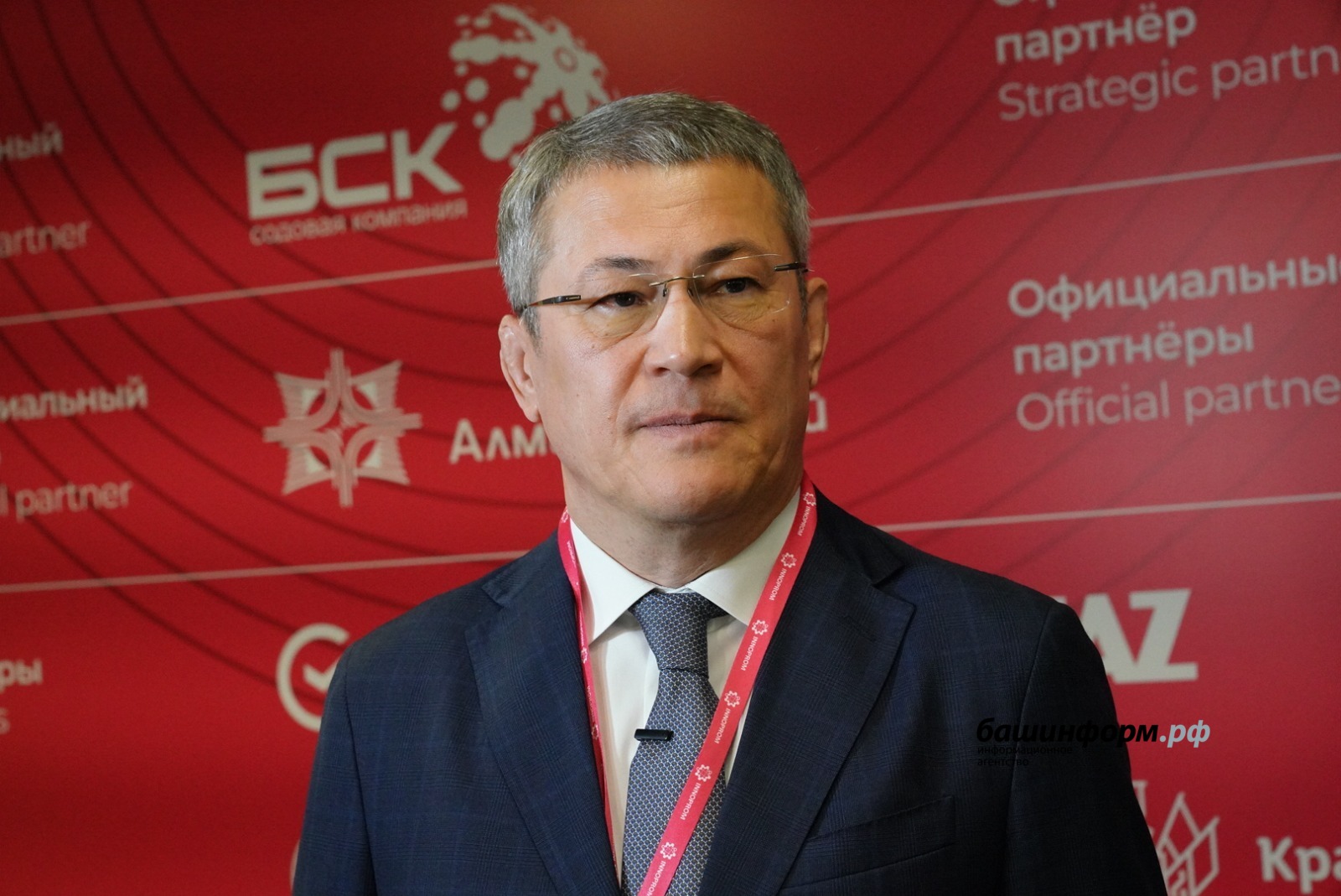 Олег Яровиков