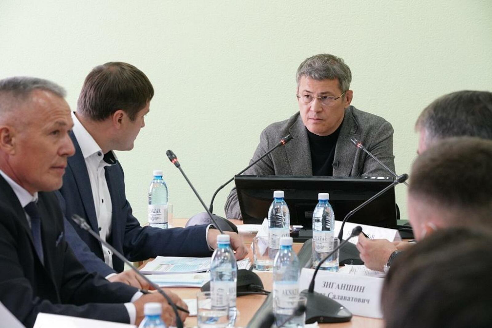 Олег Яровиков