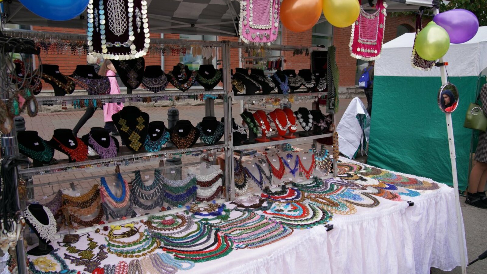 Олег Яровиков