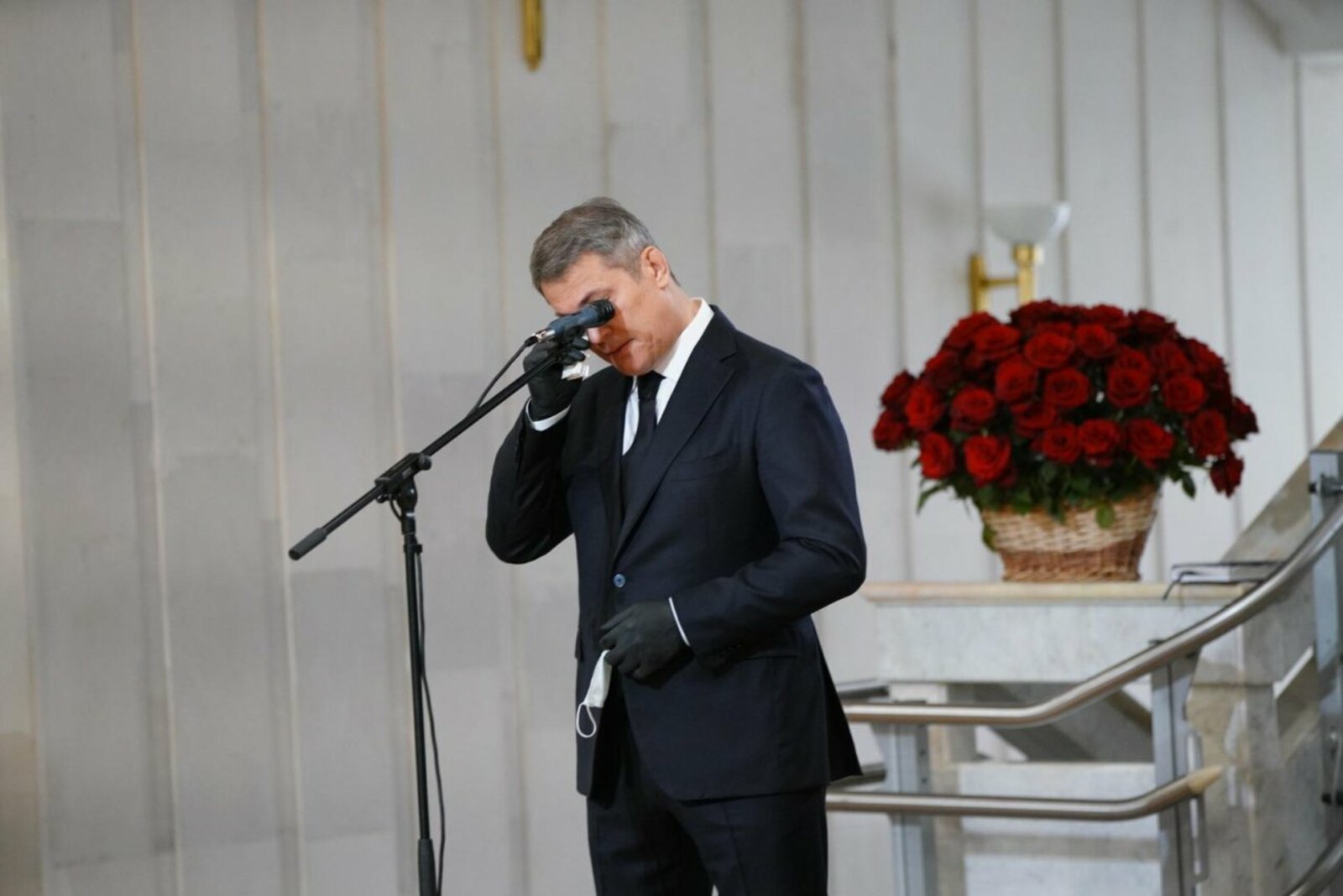Олег Яровиков