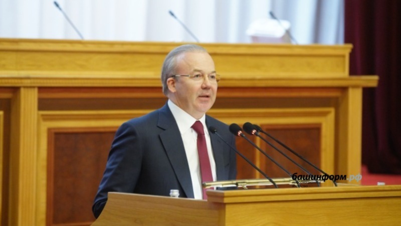 Олег Яровиков