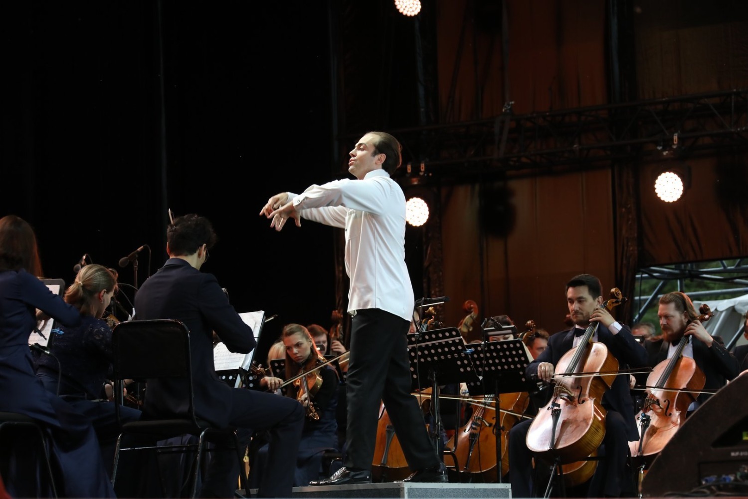 Валерий Шахов