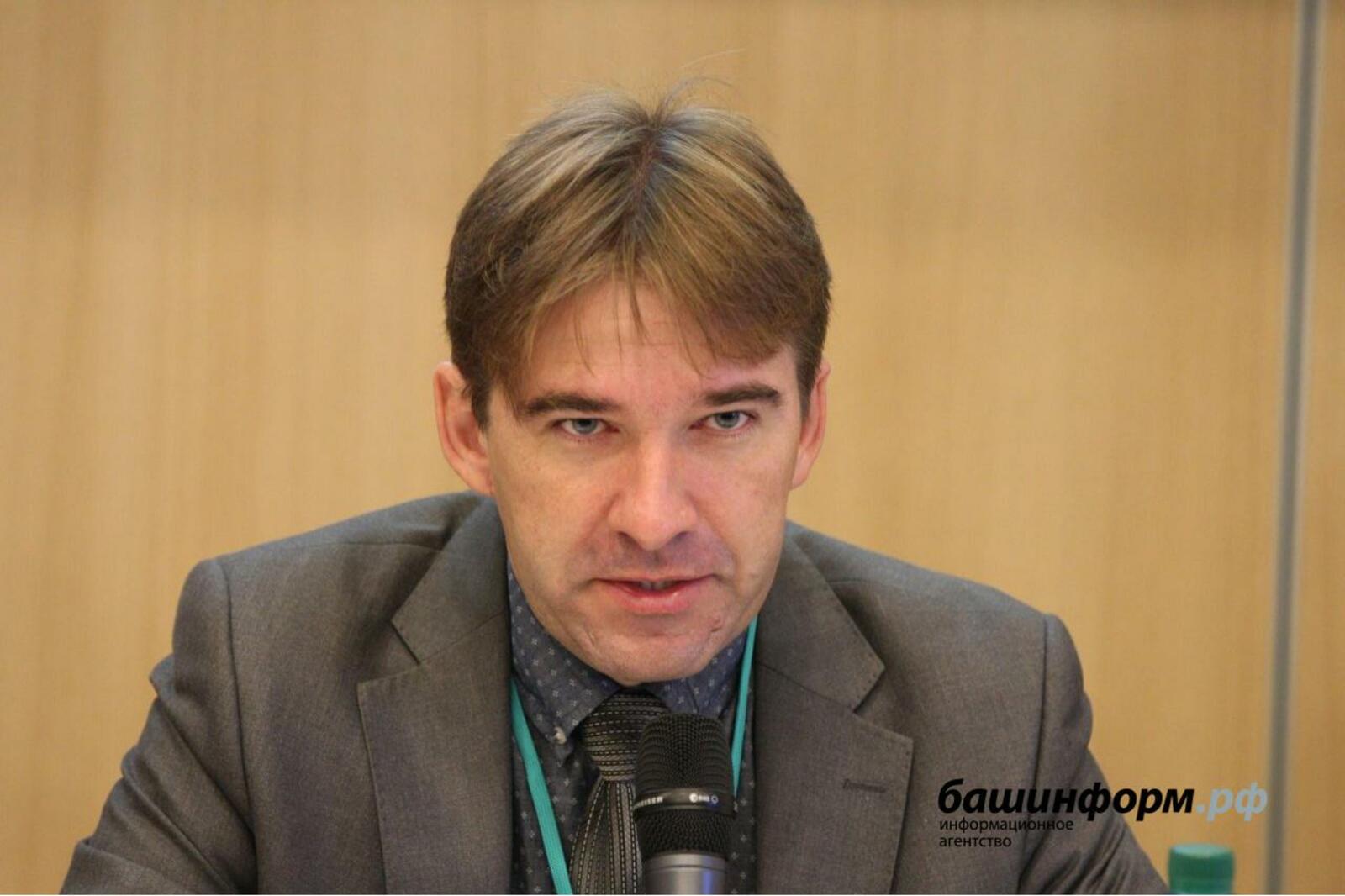 Олег Яровиков