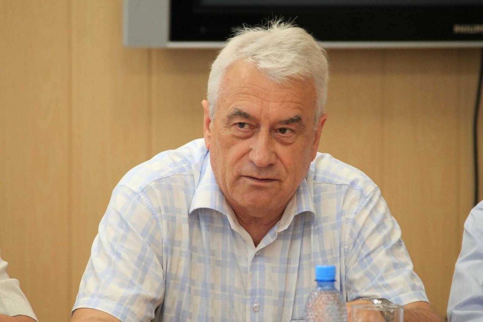 Олег Яровиков