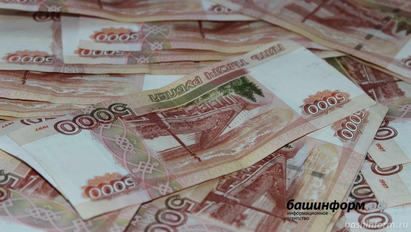 Employers' payments for childbirth will be exempt from tax, Putin said