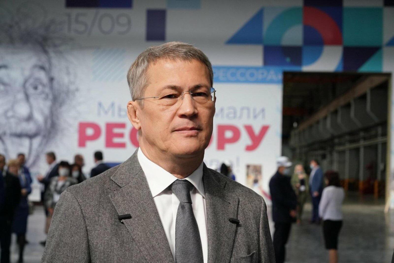 Олег Яровиков