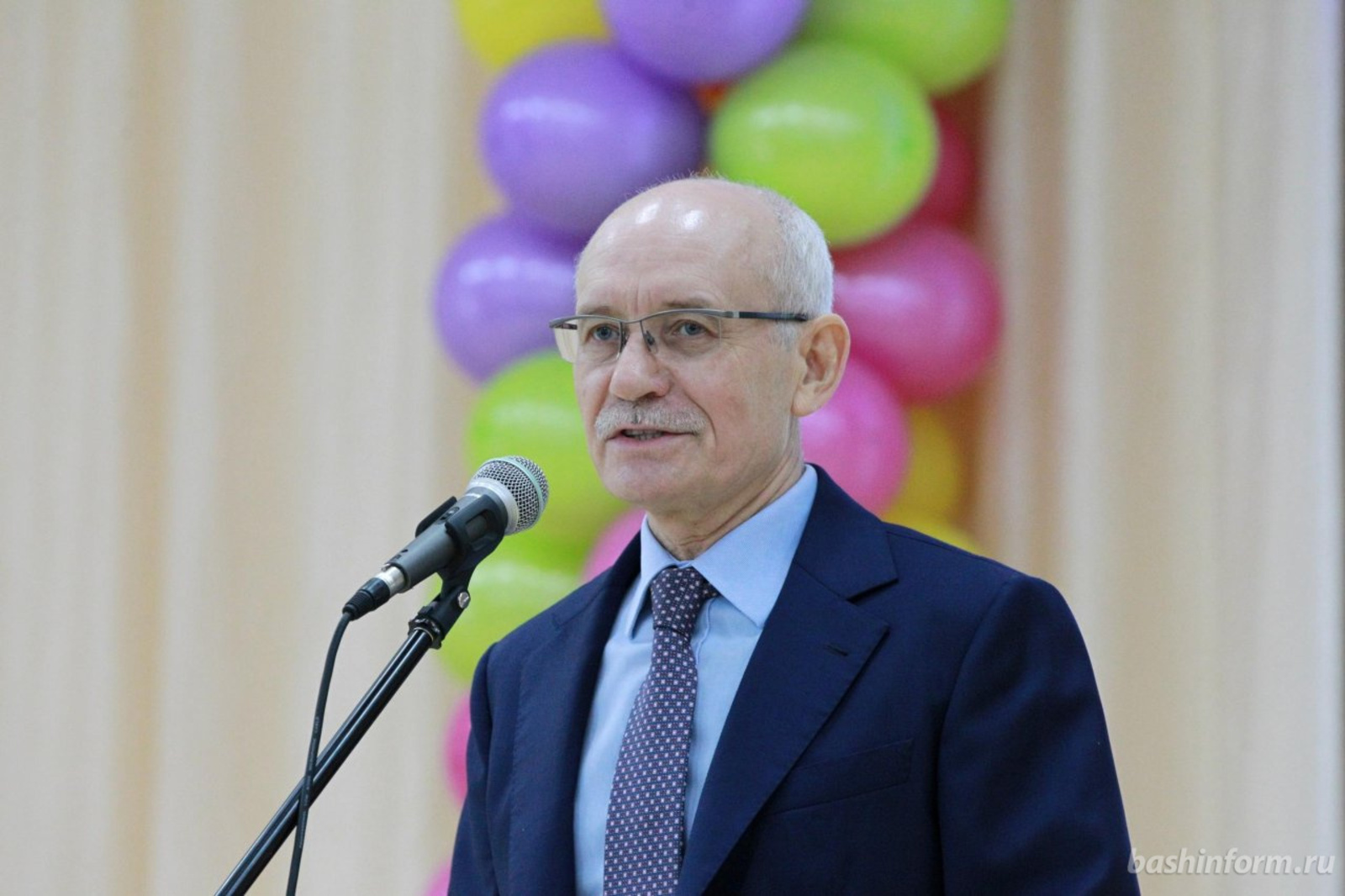Олег Яровиков