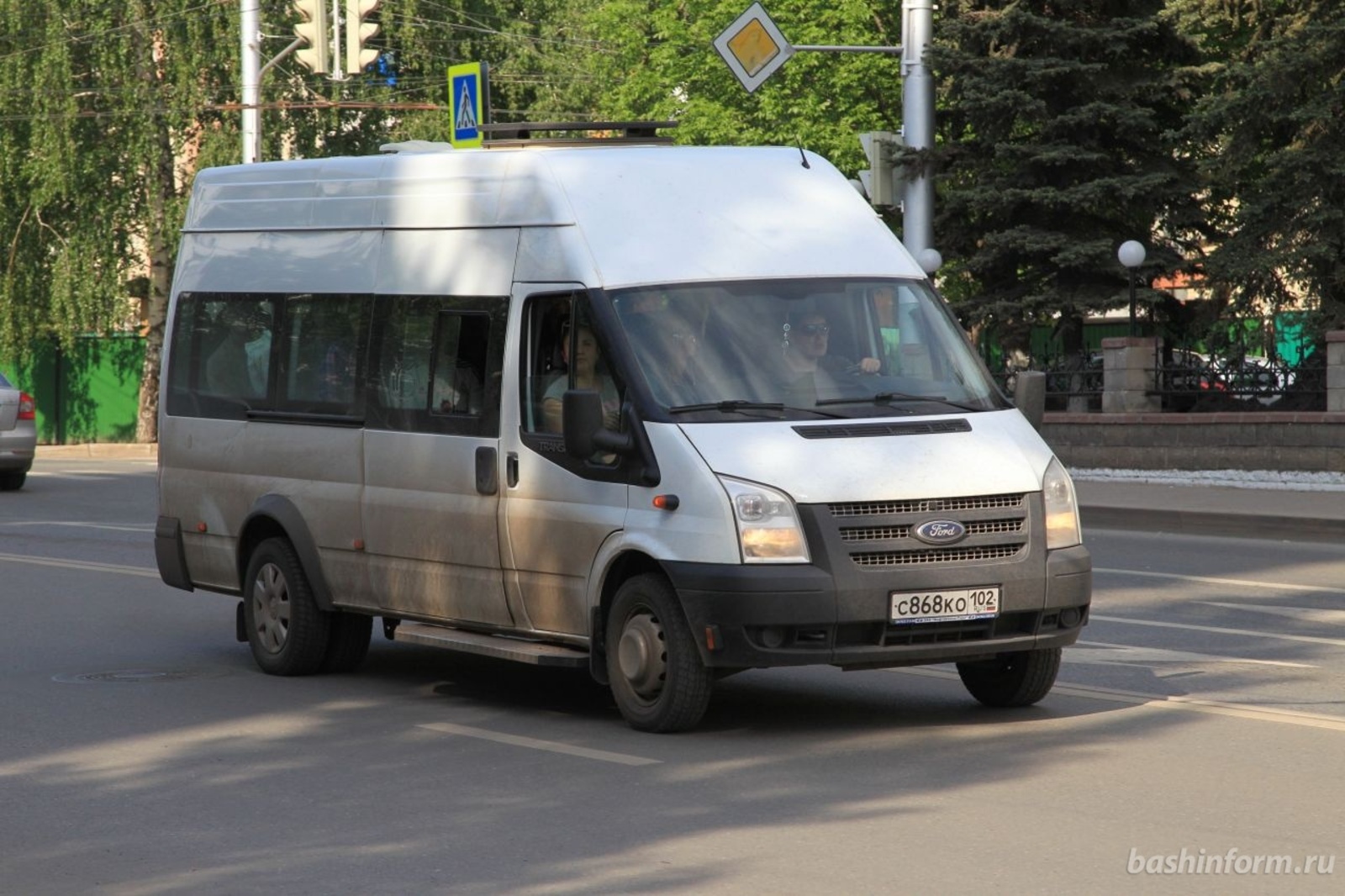 Олег Яровиков