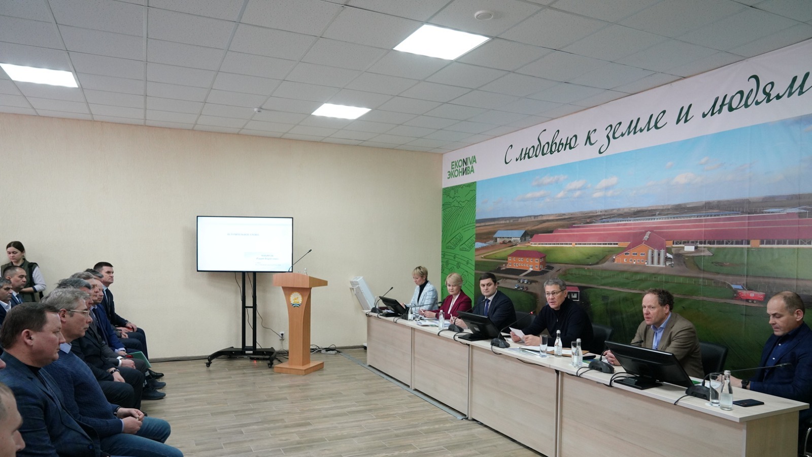 Олег Яровиков