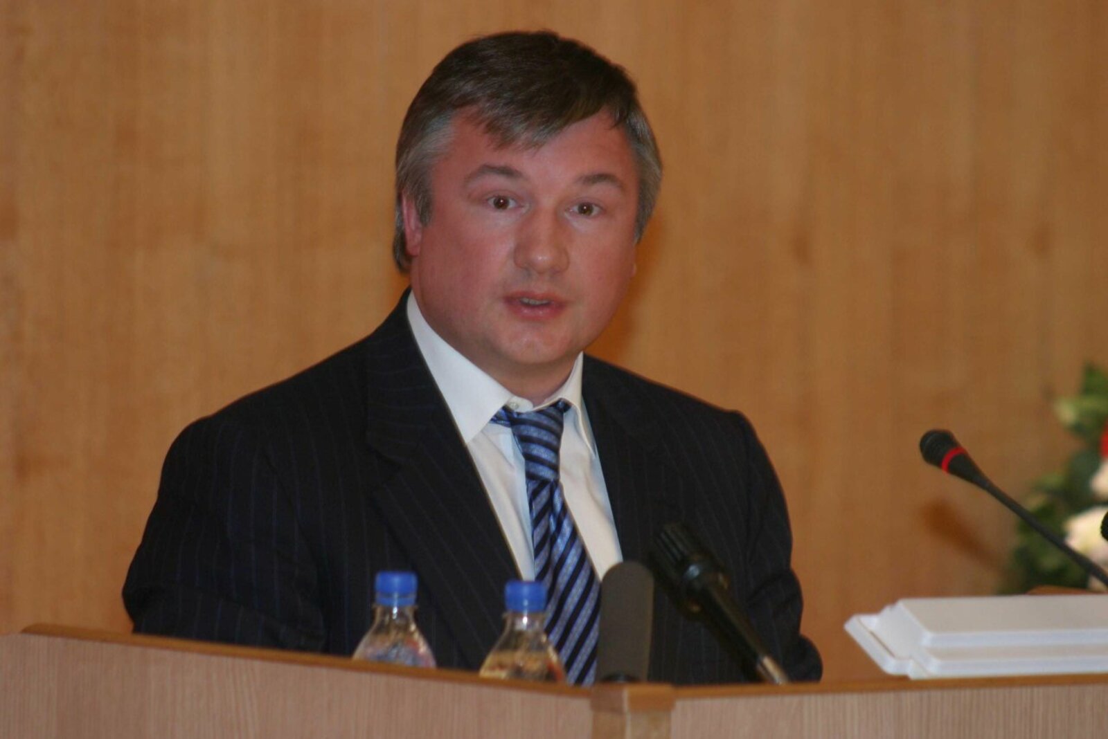 Олег Яровиков