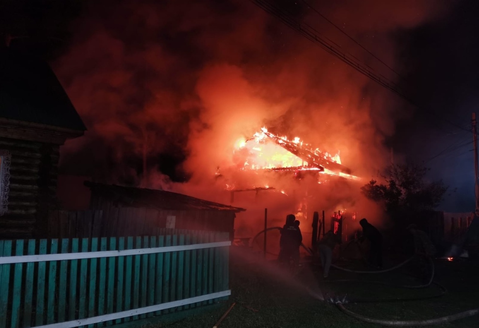В Башкирии за ночь в пожарах погибли три человека
