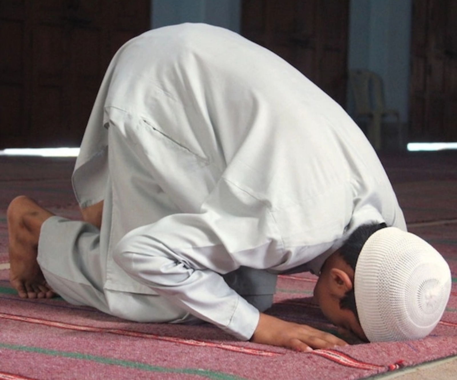 Почему мусульмане совершают намаз