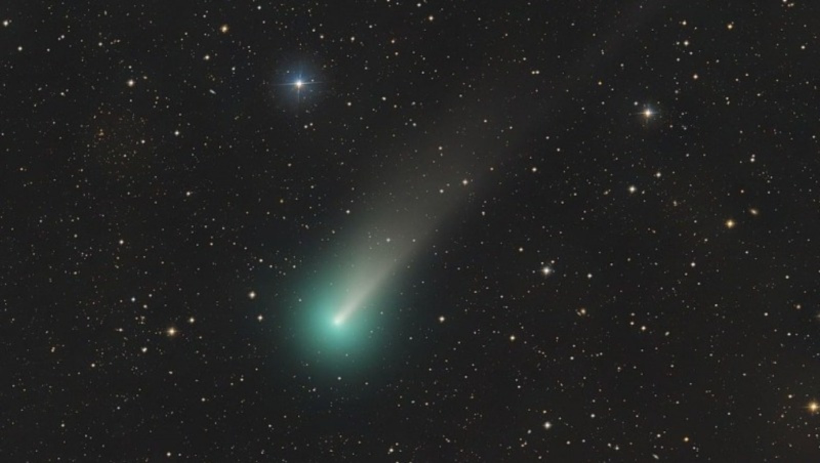 В декабре над землей пролетит комета Леонарда