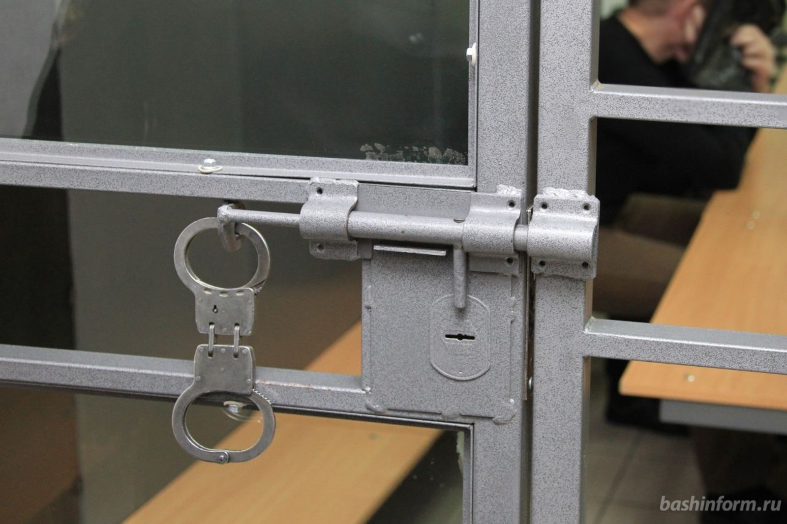 Олег Яровиков