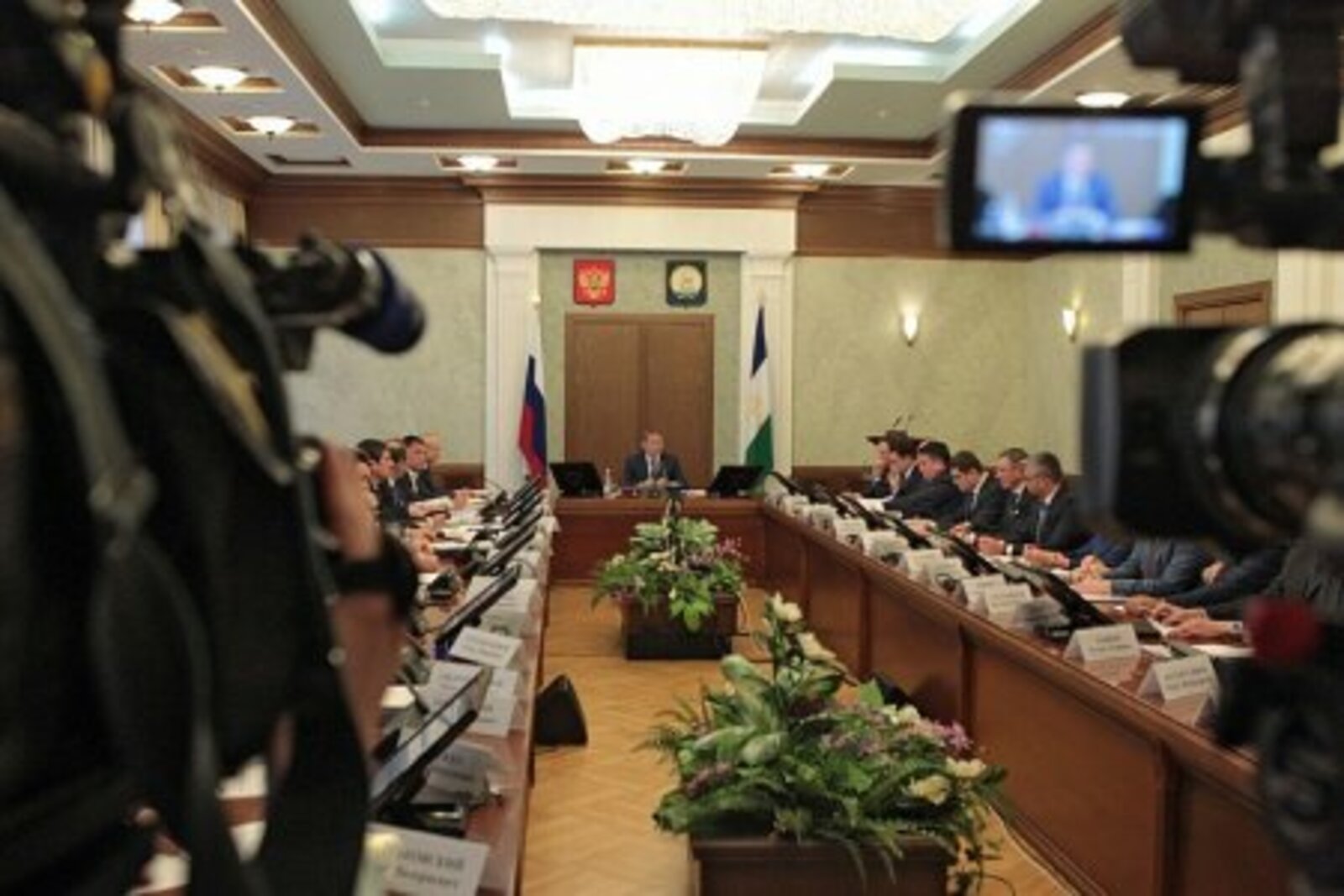 Радий Хабиров провёл оперативное совещание