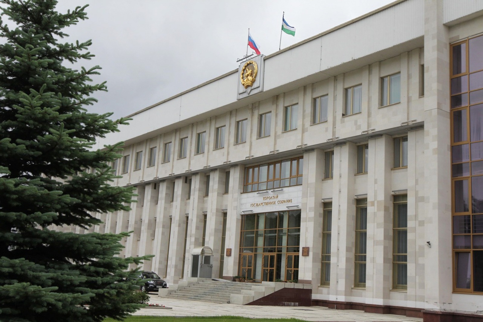 Олег Яровиков