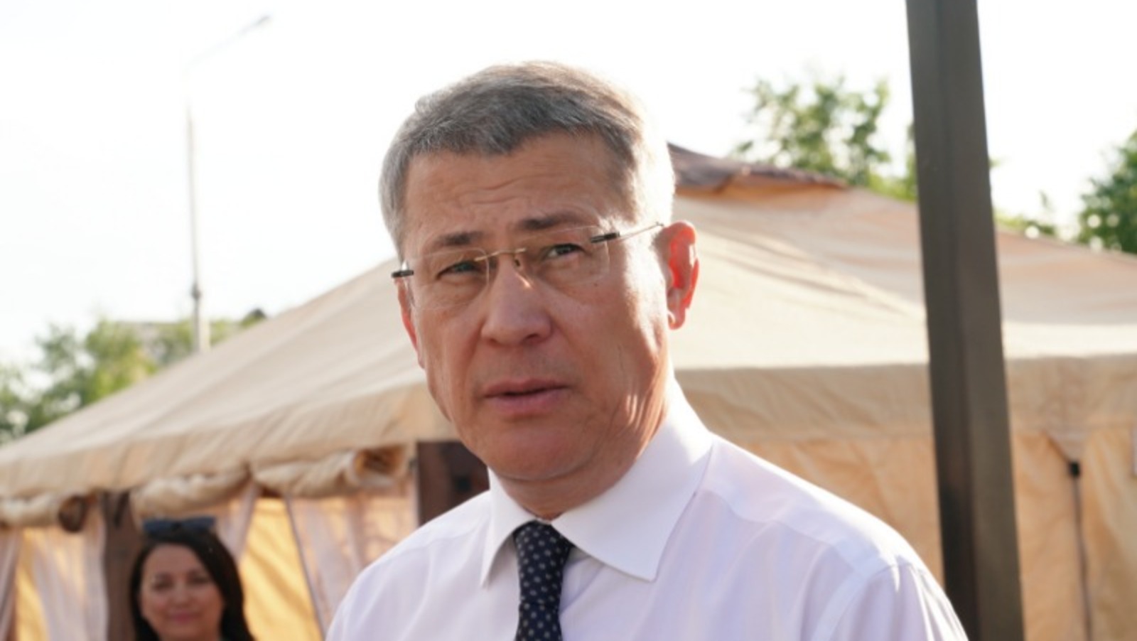 Олег Яровиков