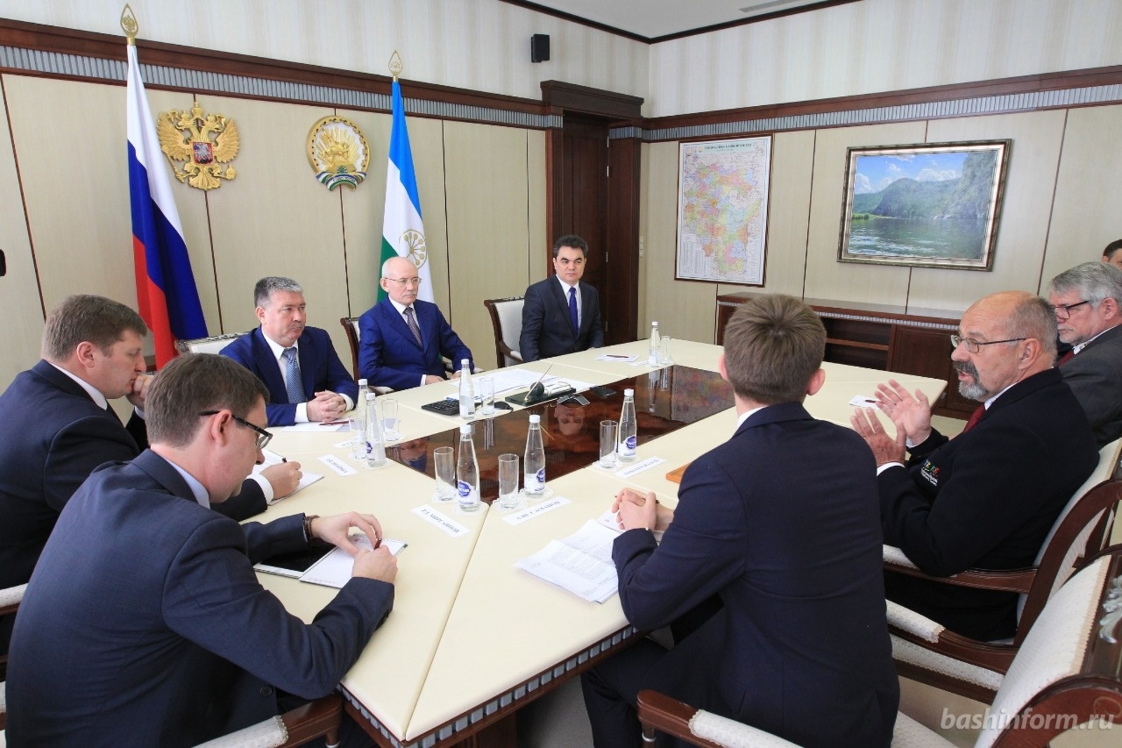 Олег Яровиков