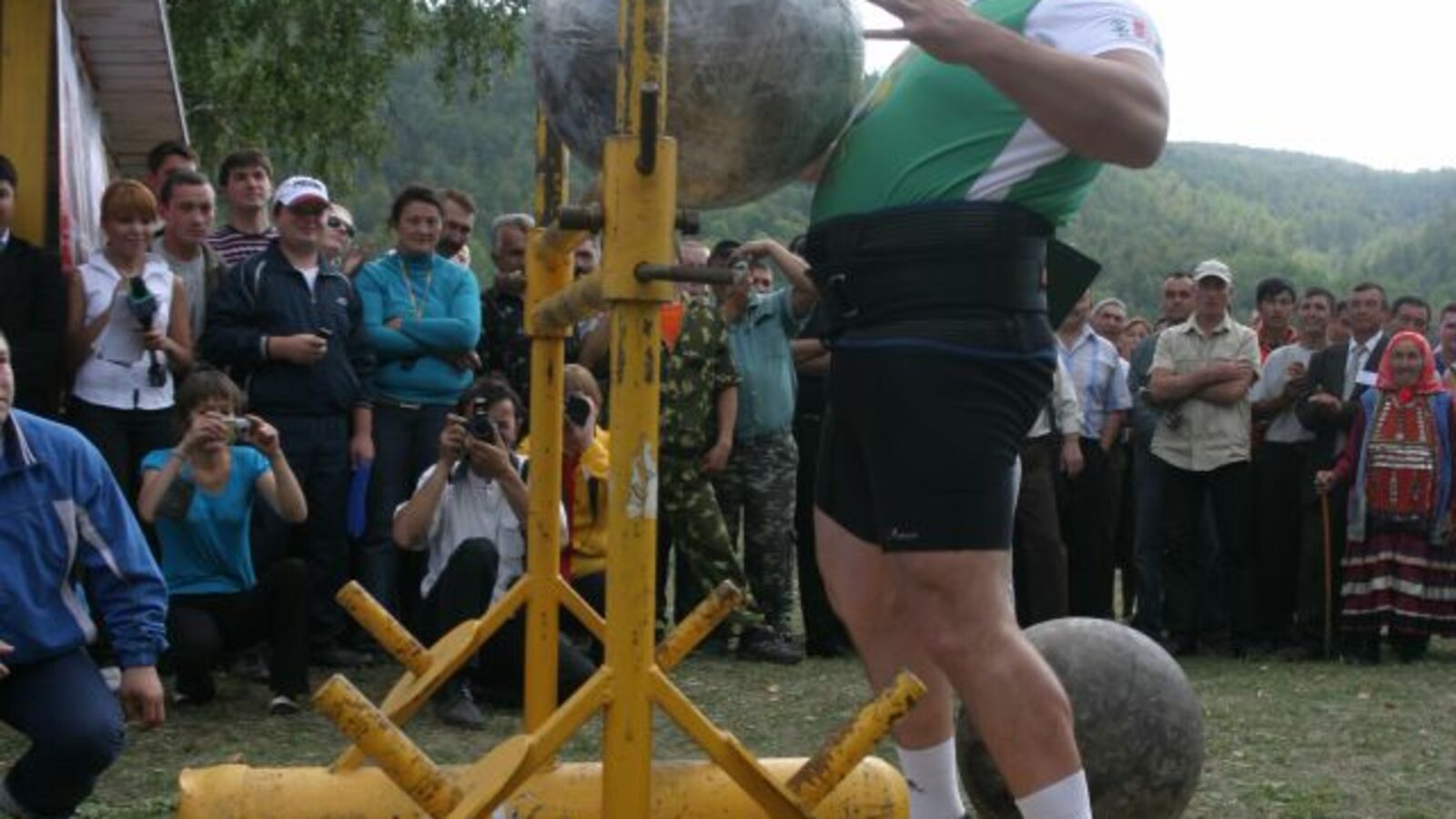 Олег Яровиков