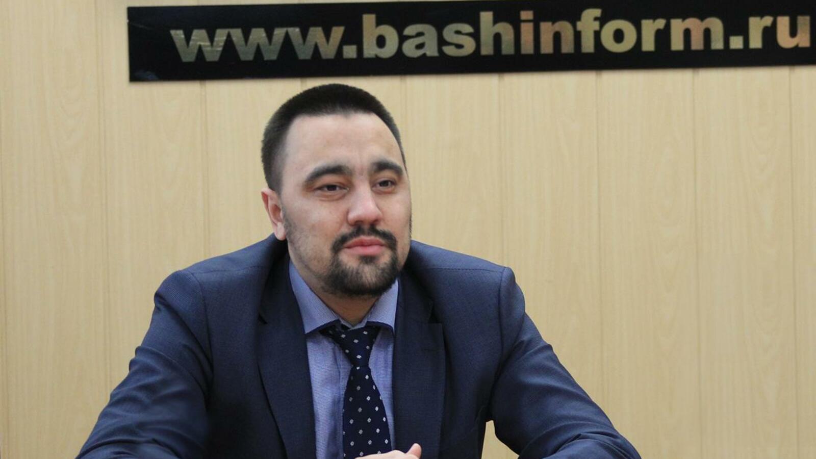 Олег Яровиков