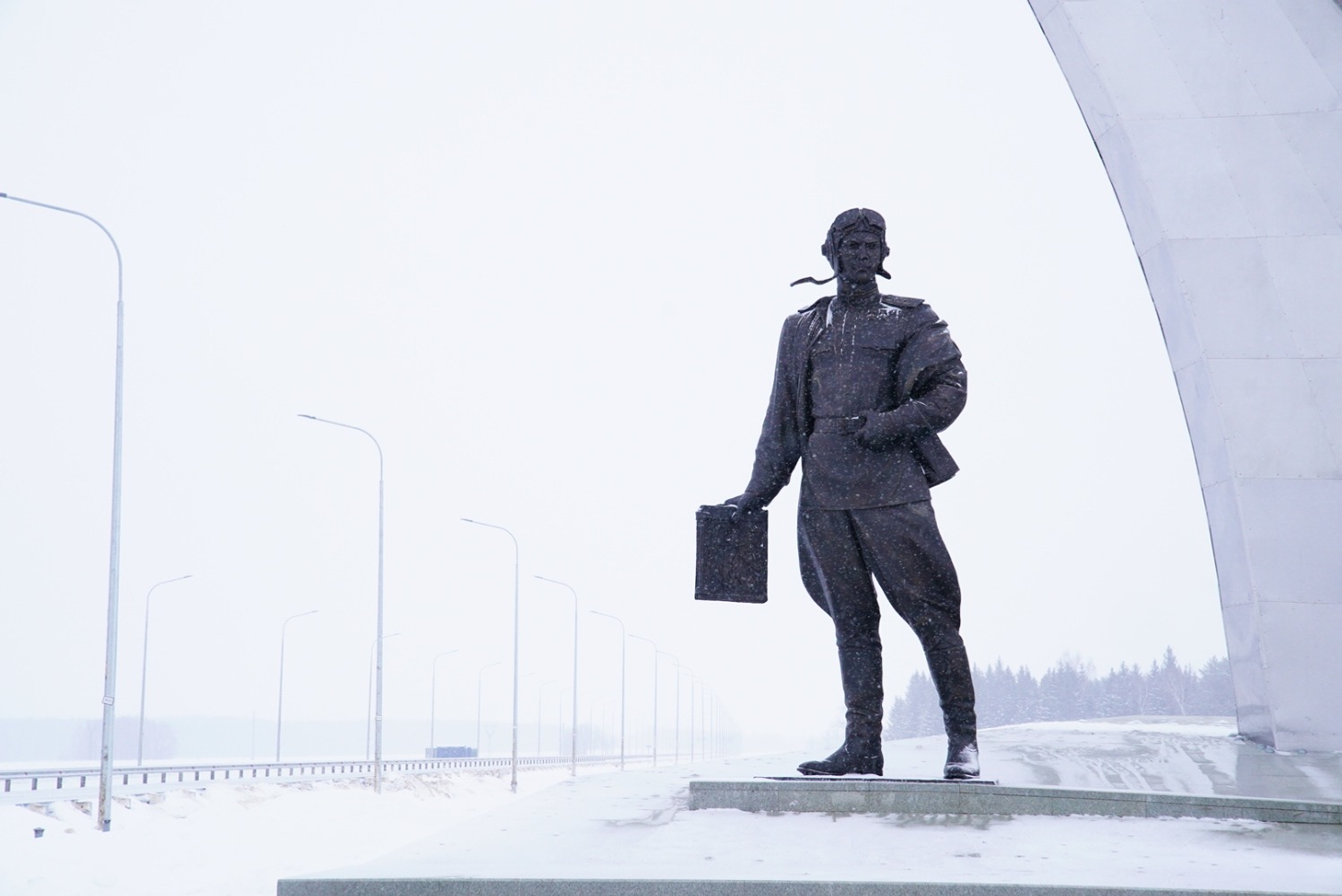 Олег Яровиков