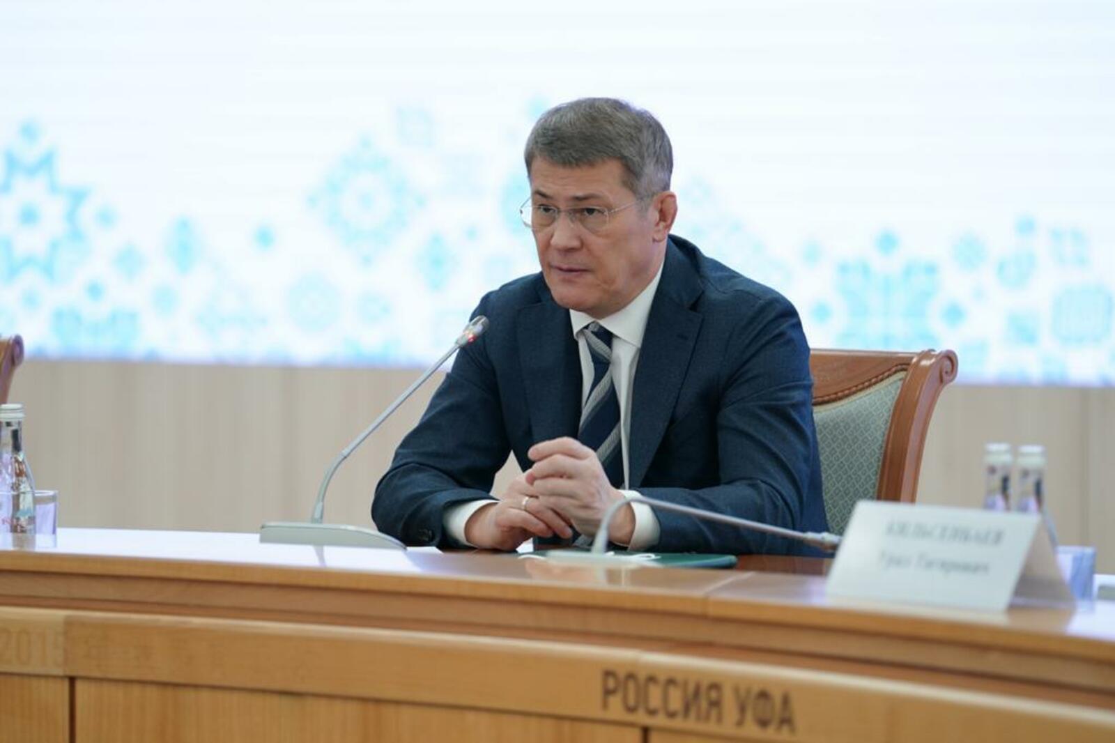 Олег Яровиков