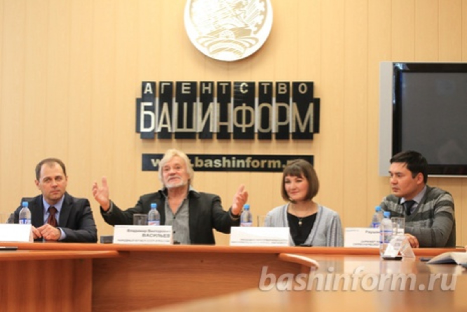 Олег Яровиков