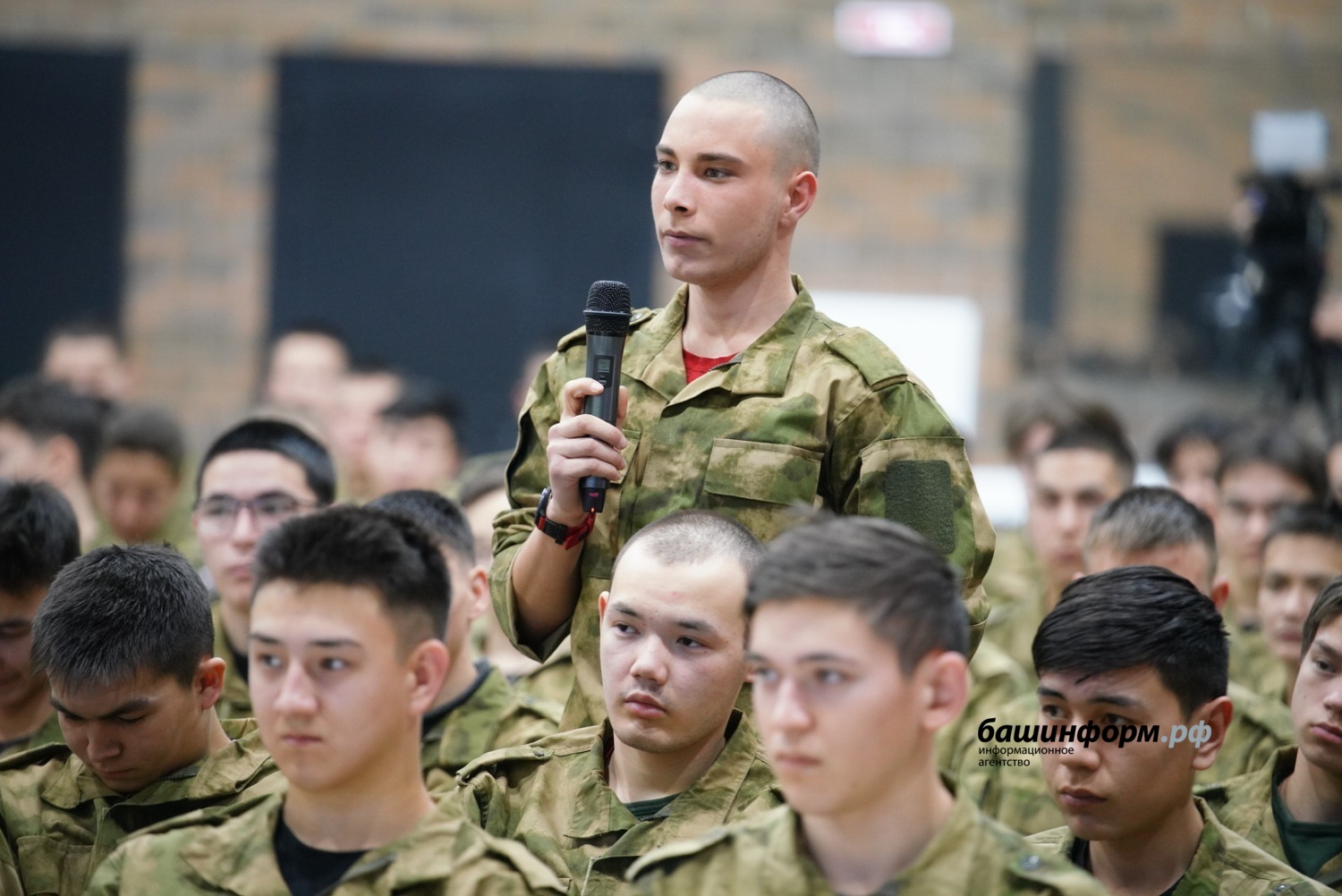 Олег Яровиков