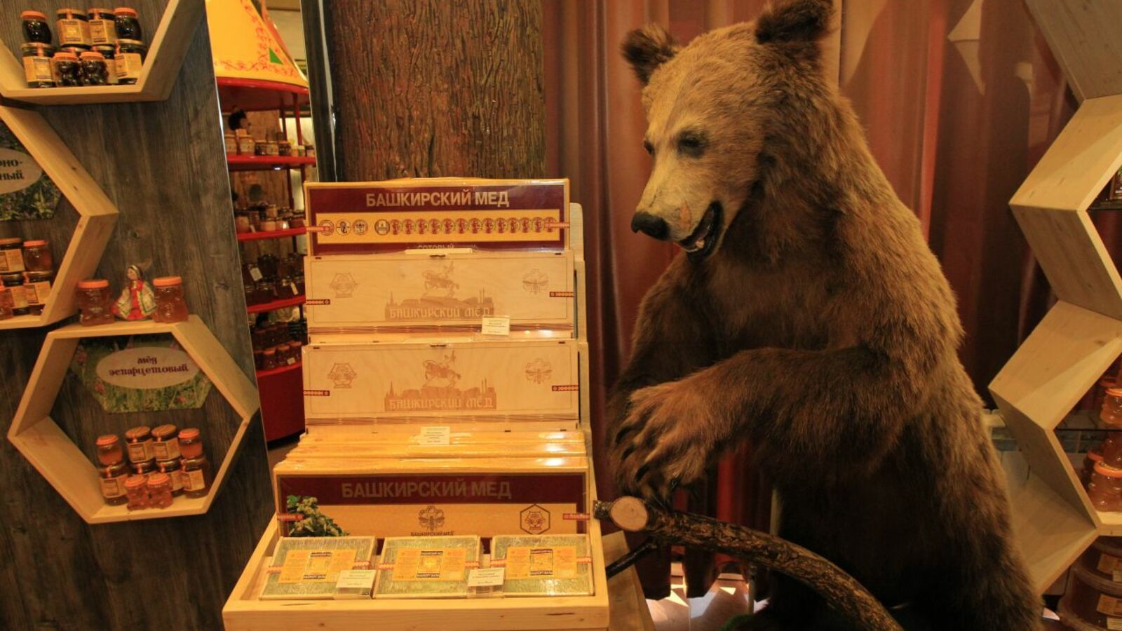 Олег Яровиков