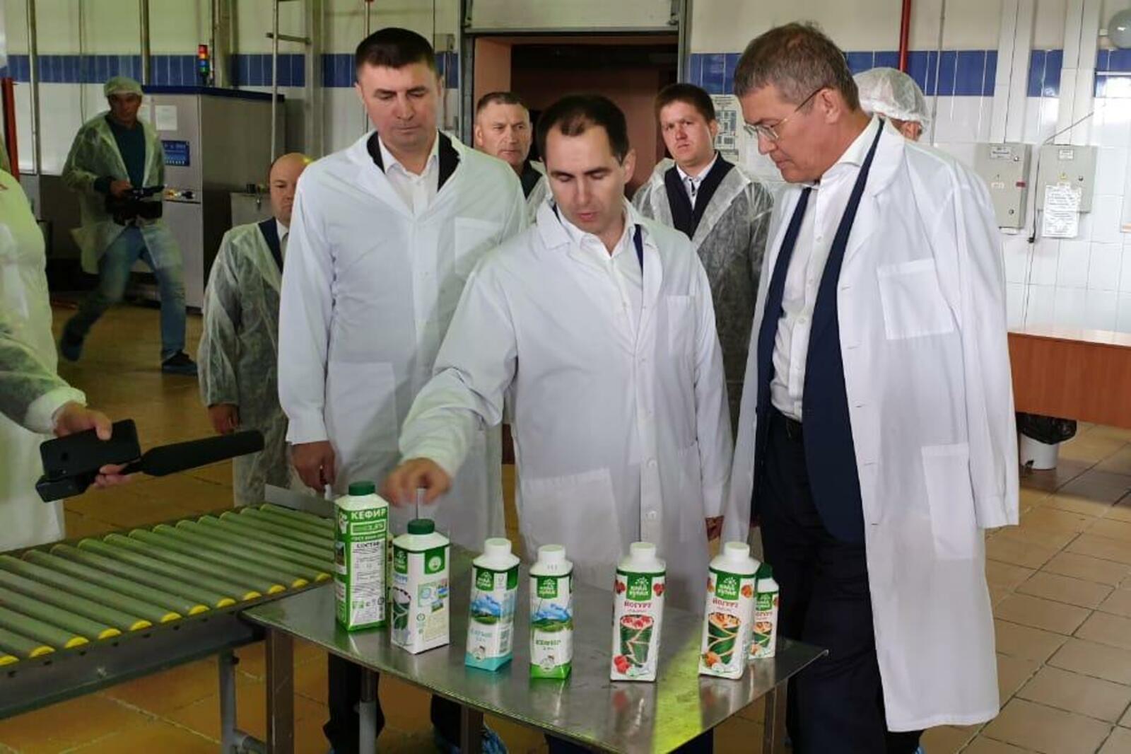 автор