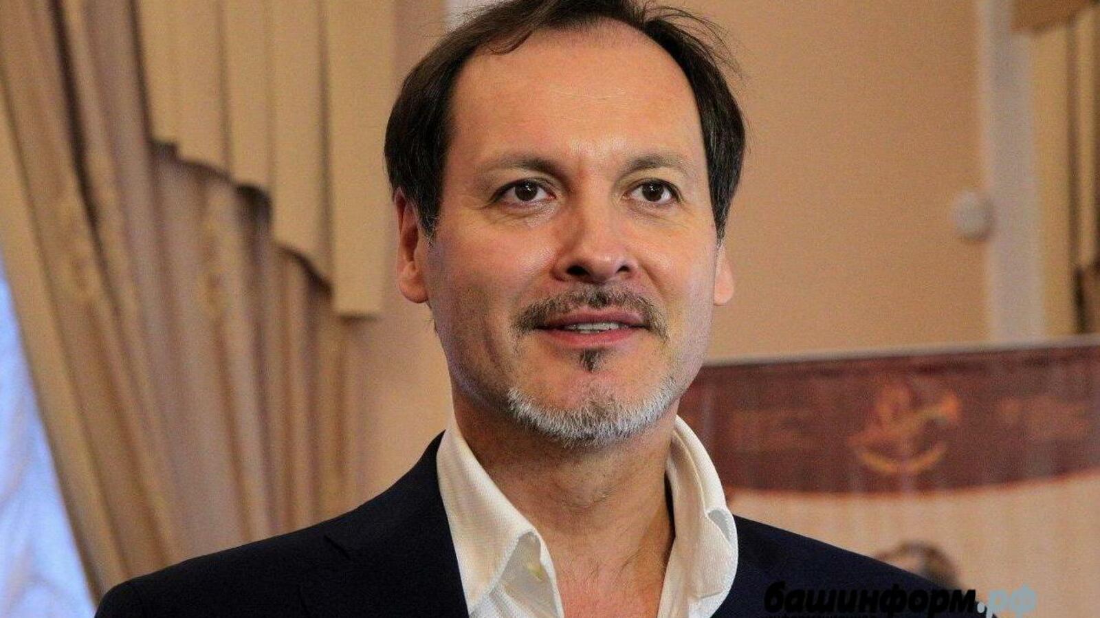 Олег Яровиков