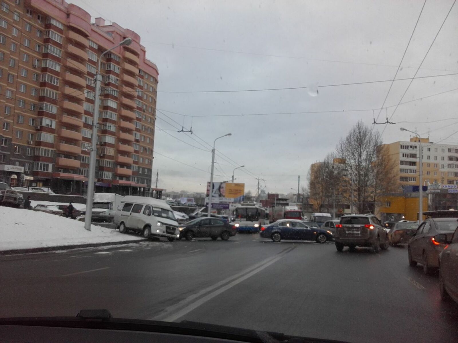 автора
